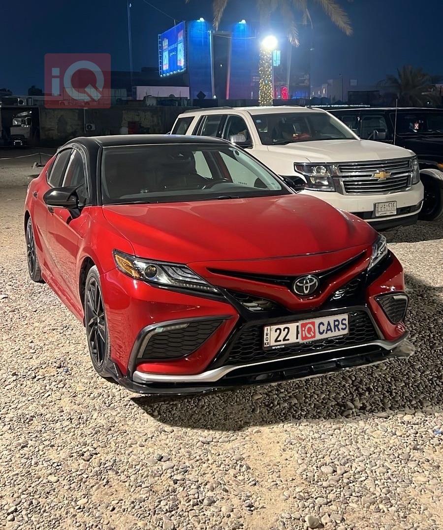 تۆیۆتا کامری